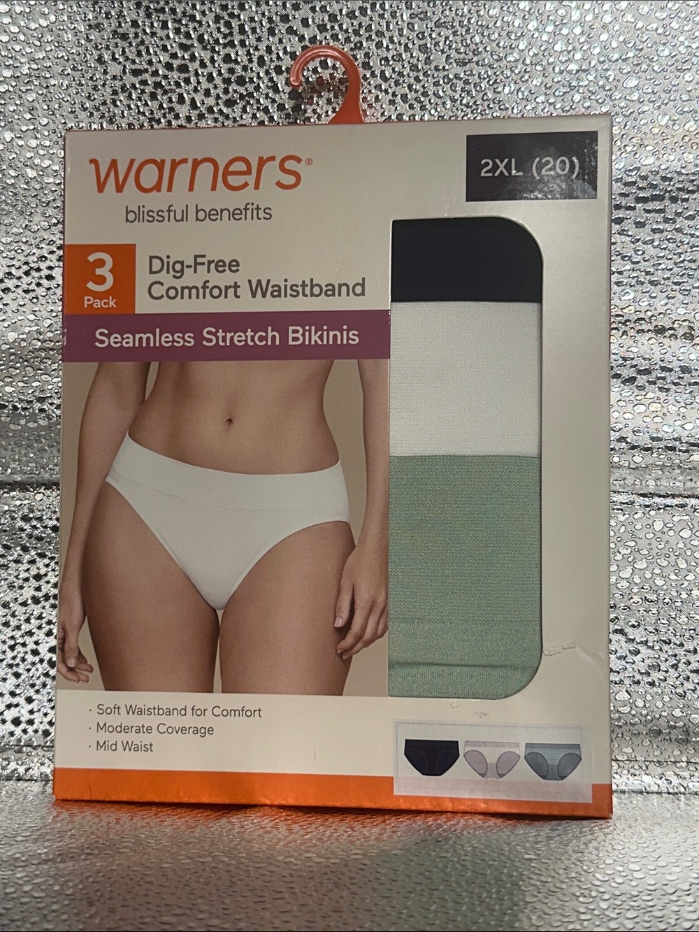 Warner's Seamless Stretch Bikini 3-Pack in White, Black & Mint